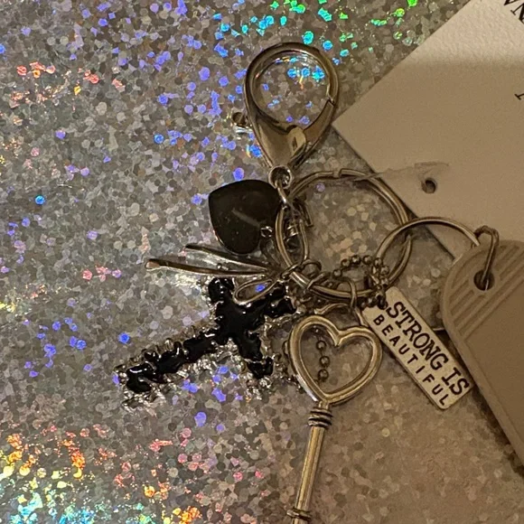 La Valentina White 'She Believed' Inspirational Keychain /Bag Charm NWT - Picture 4 of 7